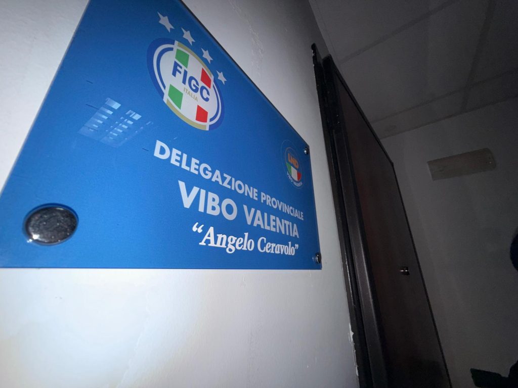 Una casa moderna: c'è la nuova sede provinciale Figc - Lnd Vibo. Porterà il nome di Angelo Ceravolo (FOTO) 5 Lega Calcio Vibo Otto
