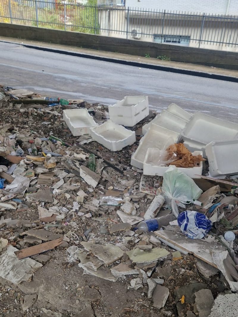 Rifiuti Sopraelevata2 edited